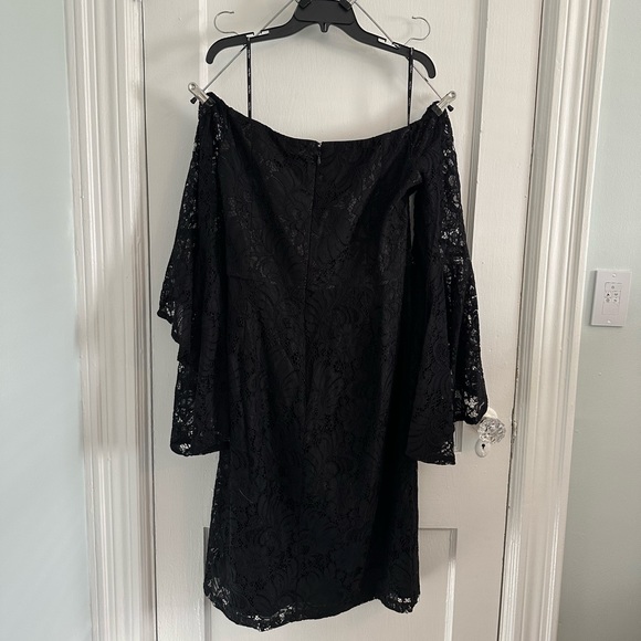 City Chic Mystic Lace Dress Size 18 Bell Sleeve Off Shoulder NWT - Picture 5 of 7